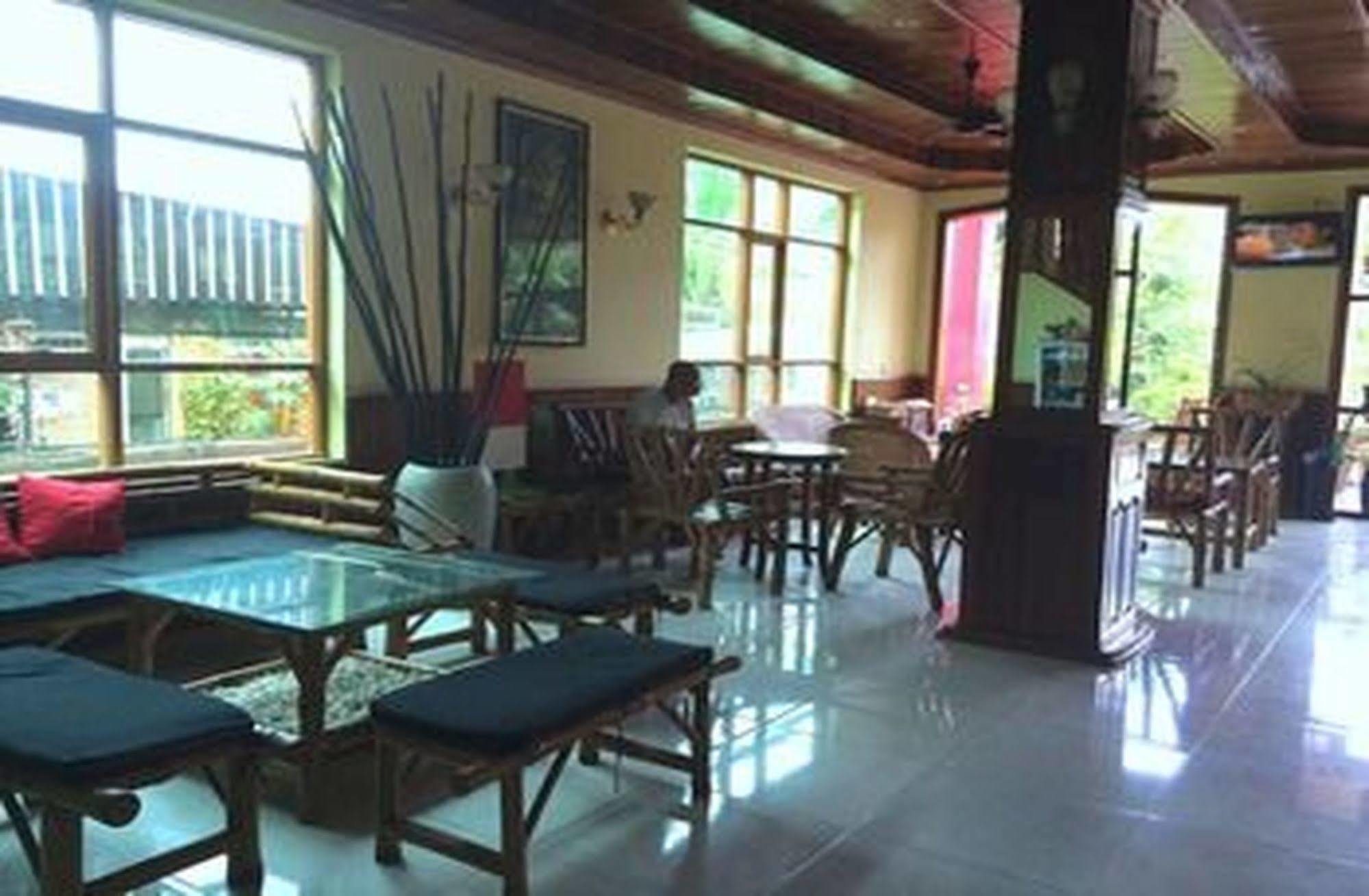 Side Walk Hotel Siem Reap Extérieur photo