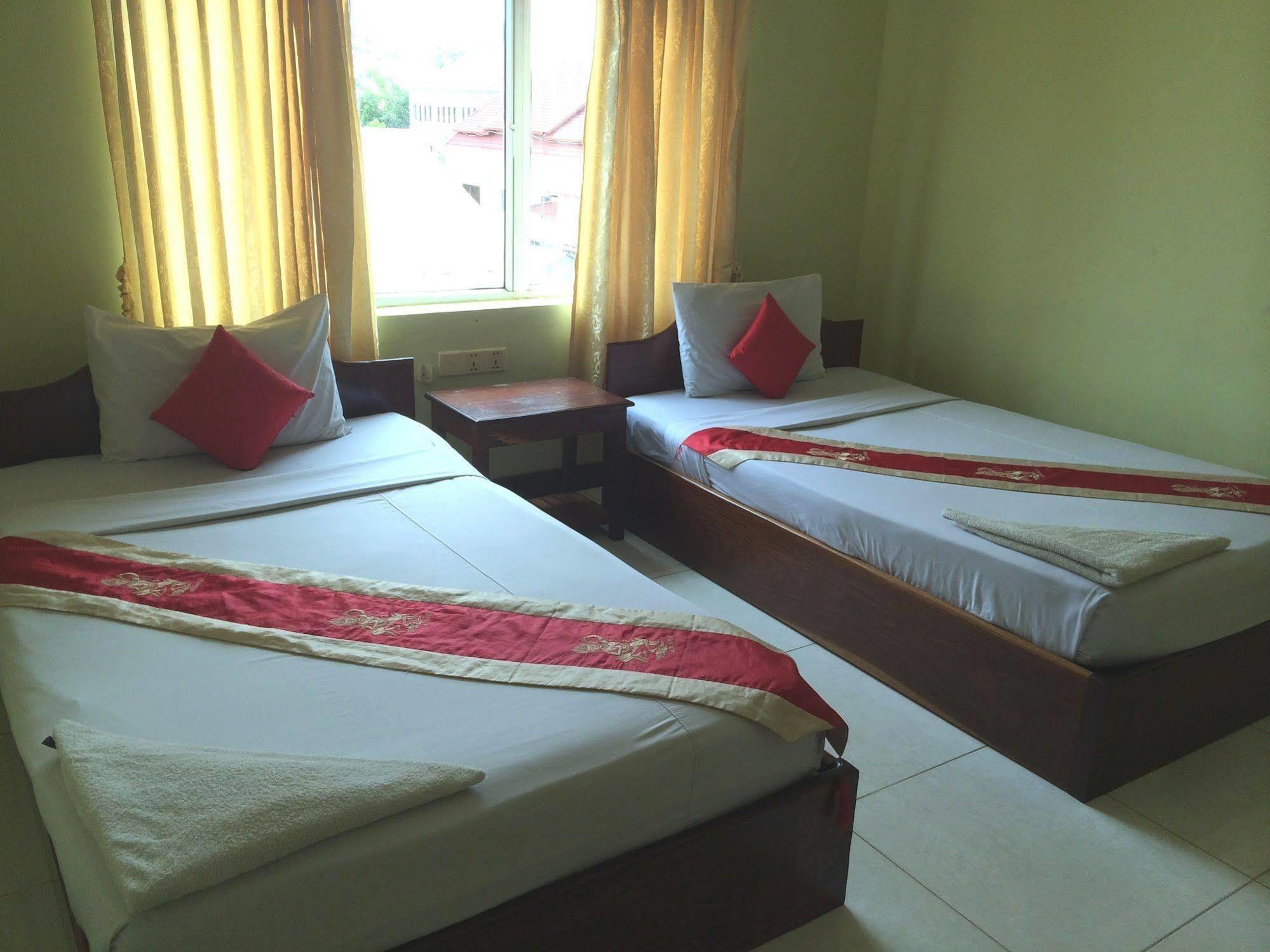 Side Walk Hotel Siem Reap Extérieur photo